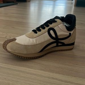 Brand new Loewe Flow running sneaker